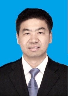 潘毅平.jpg
